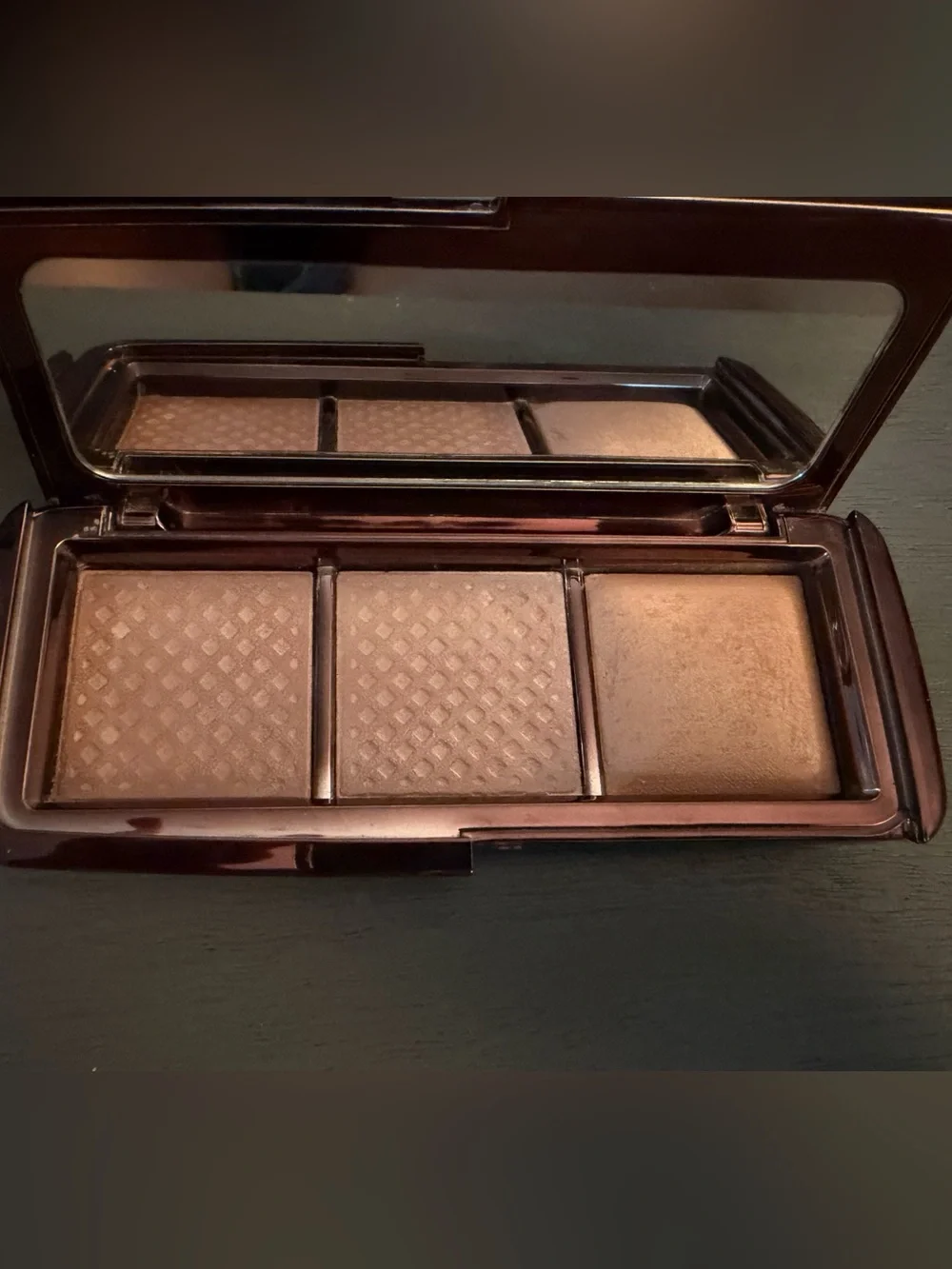 Hourglass Ambient Palette Radiant Light 4oz (2)